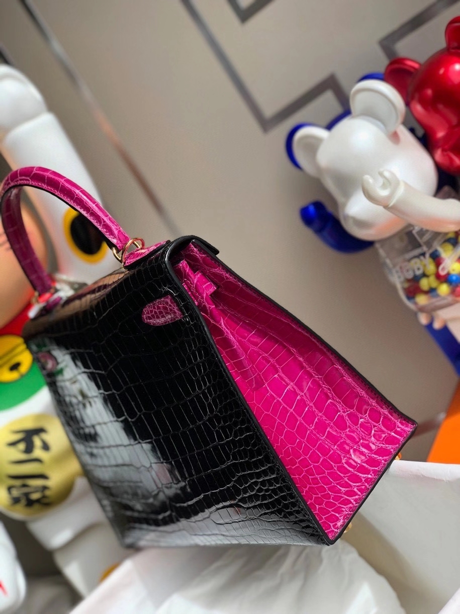 Hermès（爱马仕）Kelly 28cm porosus shiny 亮面澳洲湾鳄 ck89 黑色 拼 天方夜谭粉紫 金扣 马蹄印 现货