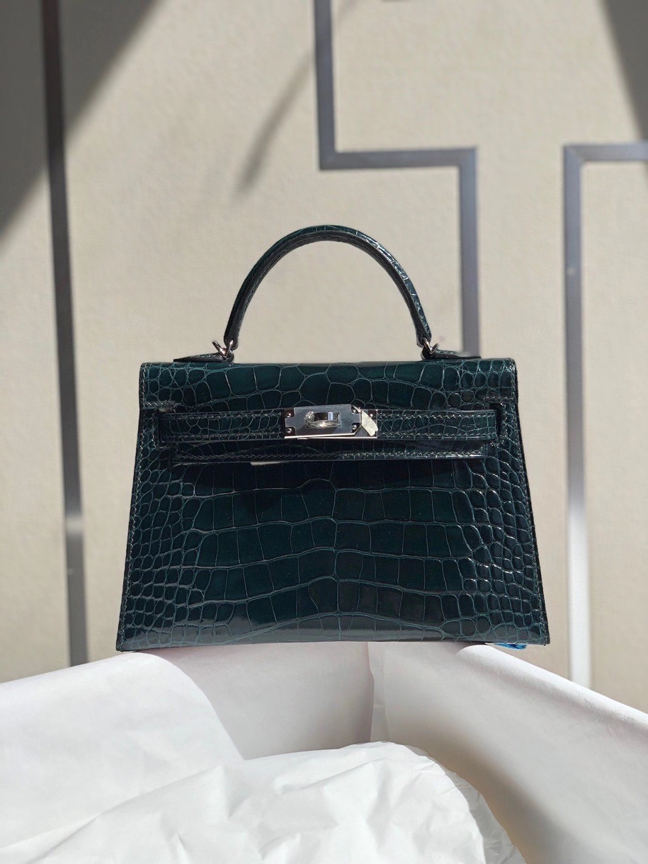 Hermès（爱马仕）Mini kelly ll alligator shiny 亮面鳄鱼 6O柏树绿 银扣 顶级手缝 小可爱 现货