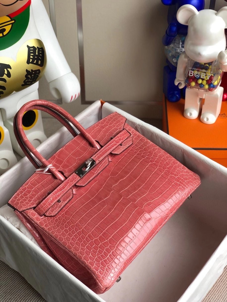 Hermès(爱马仕)Birkin 30cm Porosus shiny 亮面澳洲湾鳄 龙虾粉 银扣 顶级手缝 品相完美 现货-拉尔森鳄鱼皮具定制 - 爱马仕包包官网 Hermès(爱马仕)Birkin 30cm Porosus shiny 亮面澳洲湾鳄 龙虾粉 银扣 顶级手缝 品相完美 现货