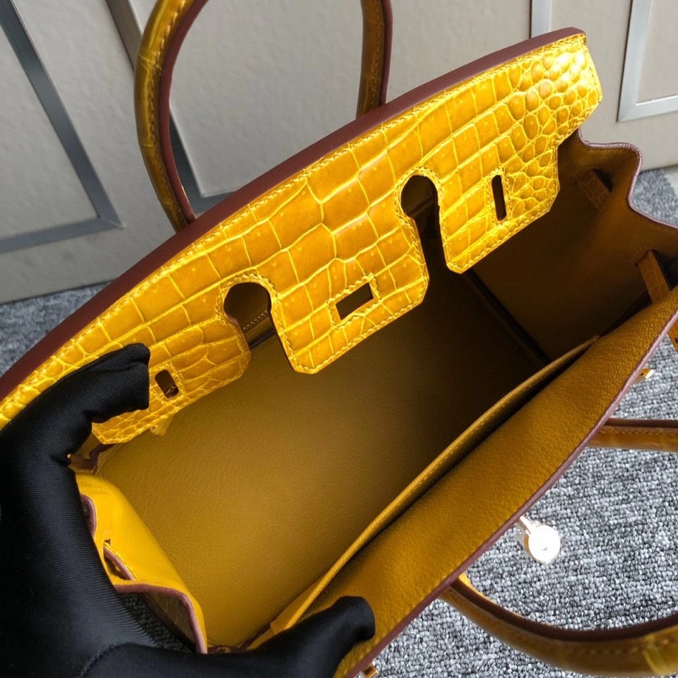 Hermès(爱马仕)Birkin 25cm Porosus shiny 亮面澳洲湾鳄 9D 琥珀黄 Ambre 金扣 顶级手缝 现货-拉尔森鳄鱼皮具定制 - 爱马仕包包官网 Hermès(爱马仕)Birkin 25cm Porosus shiny 亮面澳洲湾鳄 9D 琥珀黄 Ambre 金扣 顶级手缝 现货