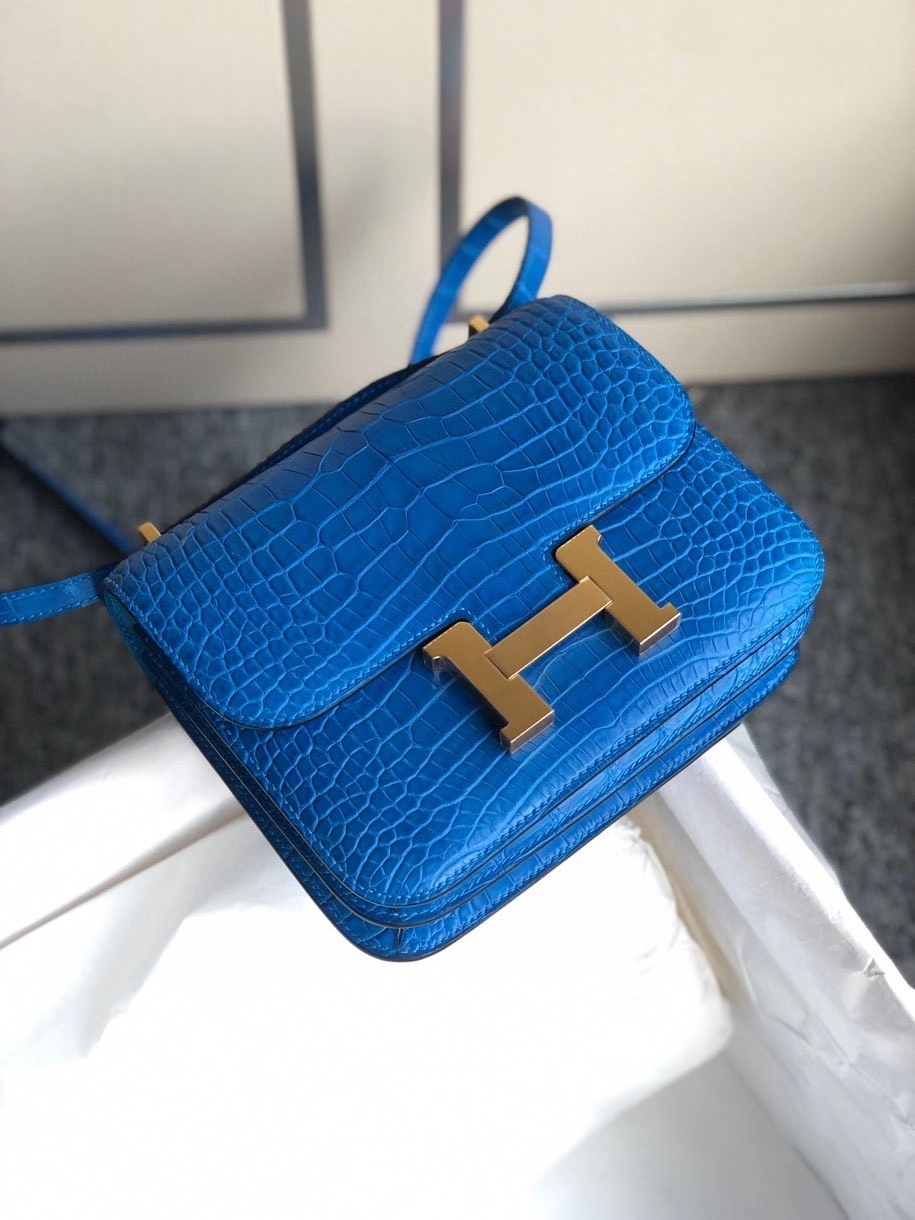 Hermès（爱马仕）Constance 18cm Alligtaor matt 雾面鳄鱼 7Ｑ希腊蓝 金扣 顶级手缝