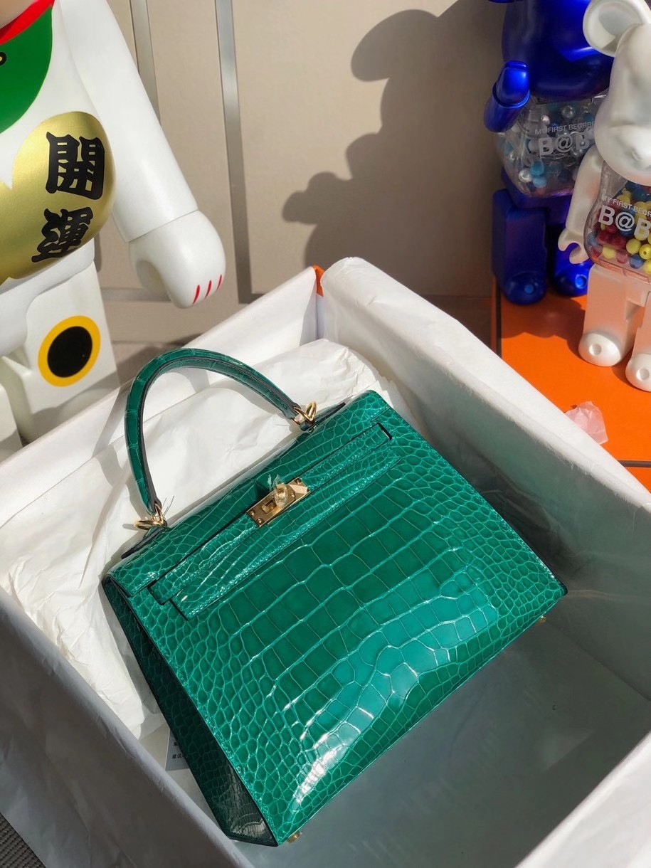 Hermès（爱马仕）Kelly 25cm Alligator shiny 亮面鳄鱼6Ｑ 翡翠绿 金扣 顶级手缝  现货