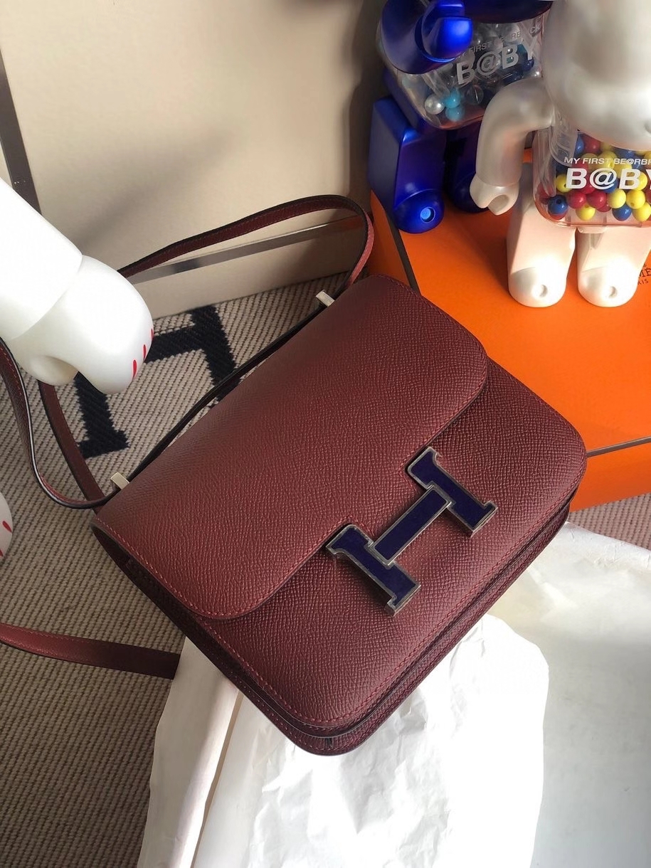 Hermès（爱马仕）Constance 18cm Epsom 原厂掌纹皮  ck55爱马仕红拼珐琅扣 银扣 顶级手缝  定制
