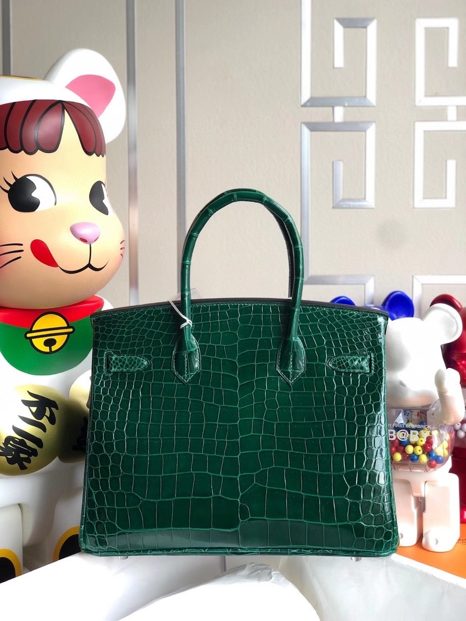 Hermès(爱马仕)Birkin 30cm Porosus shiny 亮面澳洲湾鳄 ck67 祖母绿 银扣 顶级手缝 品相完美 现货-拉尔森鳄鱼皮具定制 - 爱马仕包包官网 Hermès(爱马仕)Birkin 30cm Porosus shiny 亮面澳洲湾鳄 ck67 祖母绿 银扣 顶级手缝 品相完美 现货