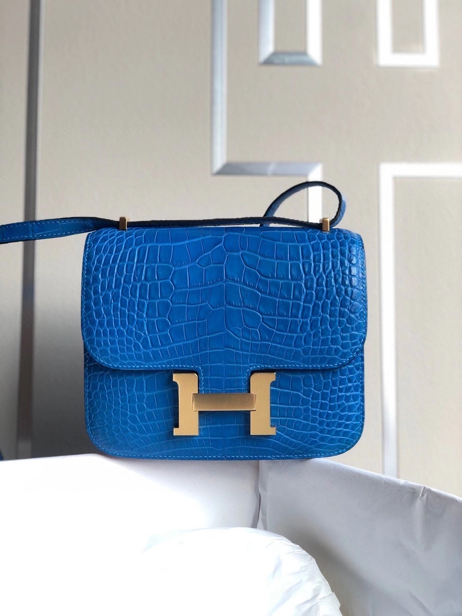 Hermès（爱马仕）Constance 18cm Alligtaor matt 雾面鳄鱼 7Ｑ希腊蓝 金扣 顶级手缝