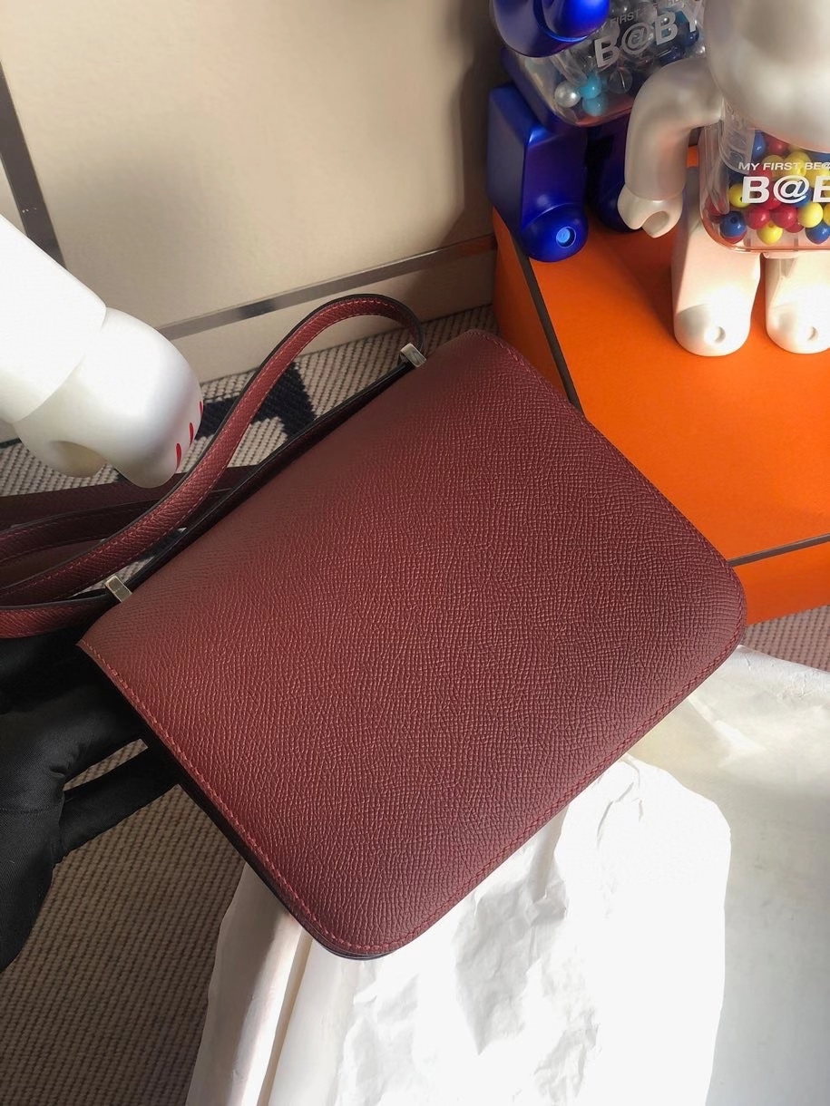 Hermès（爱马仕）Constance 18cm Epsom 原厂掌纹皮  ck55爱马仕红拼珐琅扣 银扣 顶级手缝  定制