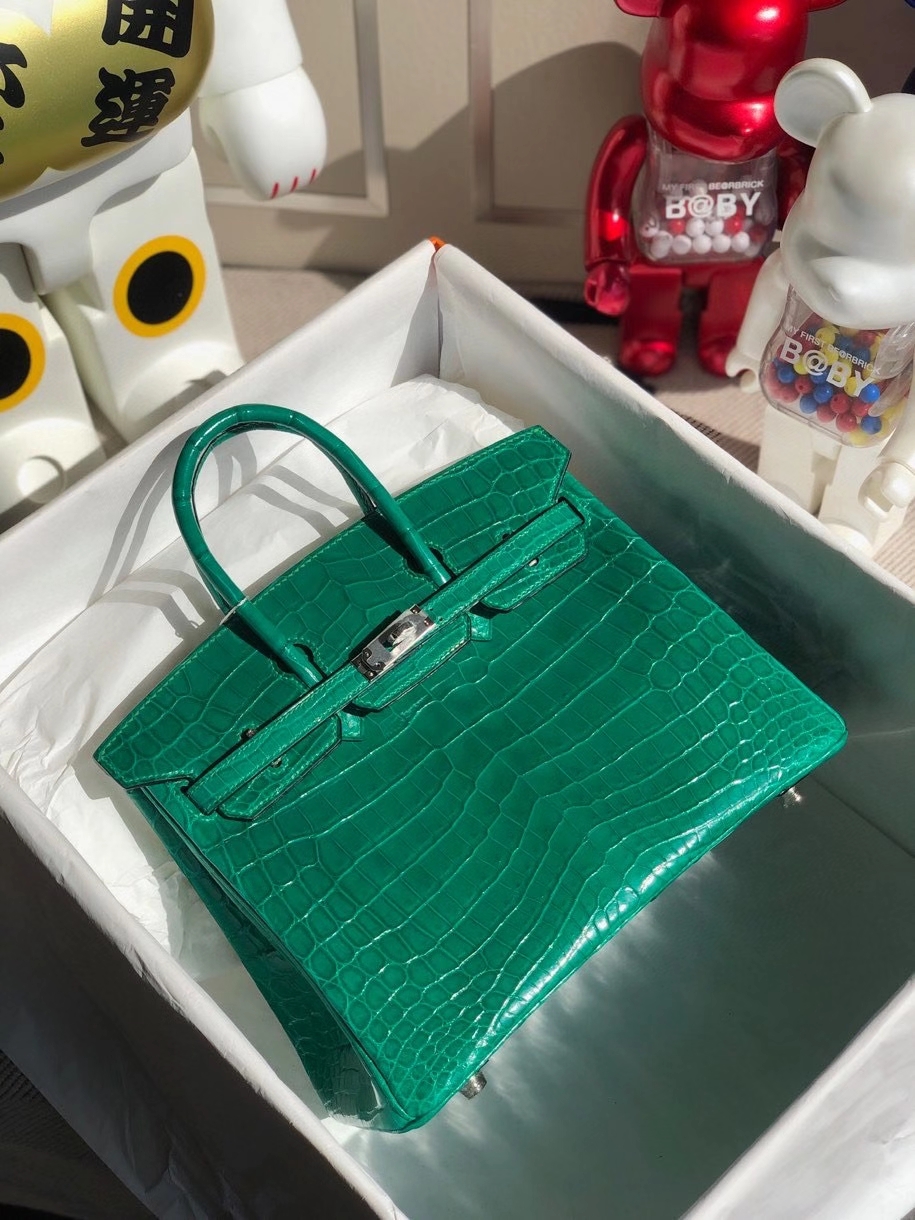 Hermès（爱马仕）Birkin 25cm Crocodile shiny 亮面鳄鱼 6Ｑ翡翠绿 银扣 顶级手缝  品相完美 现货