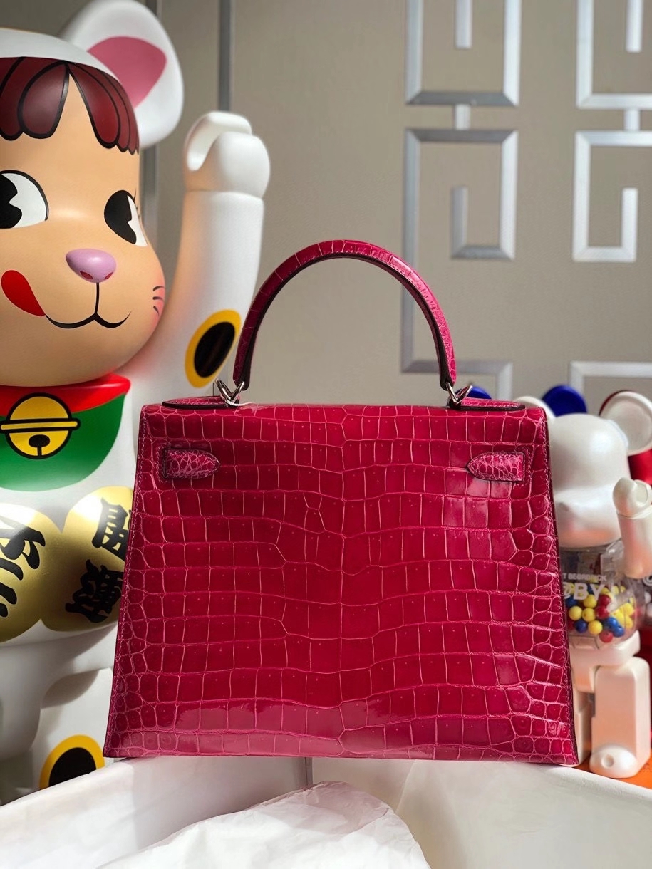 Hermès（爱马仕）Kelly 28cm porosus shiny 亮面澳洲湾鳄 E5 桃红 银扣 顶级手缝 现货