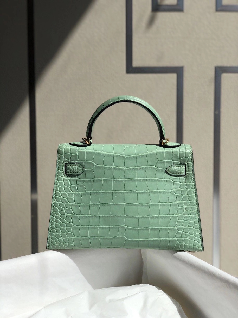 Hermès（爱马仕）Mini kelly ll alligator matt 雾面鳄鱼 6U 薄荷绿 金扣 顶级手缝 小可爱 现货