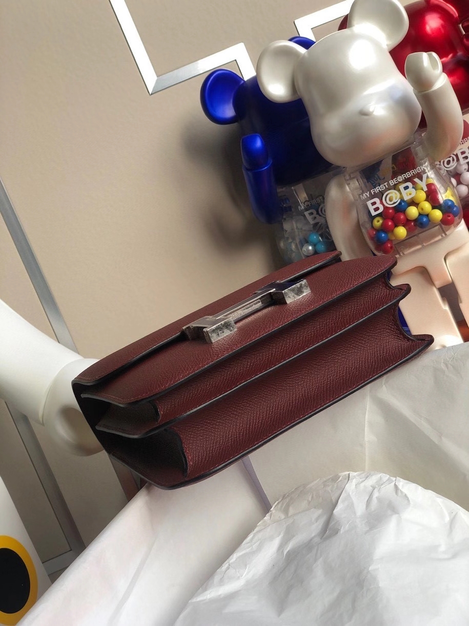 Hermès（爱马仕）Constance 18cm Epsom 原厂掌纹皮  ck55爱马仕红拼珐琅扣 银扣 顶级手缝  定制