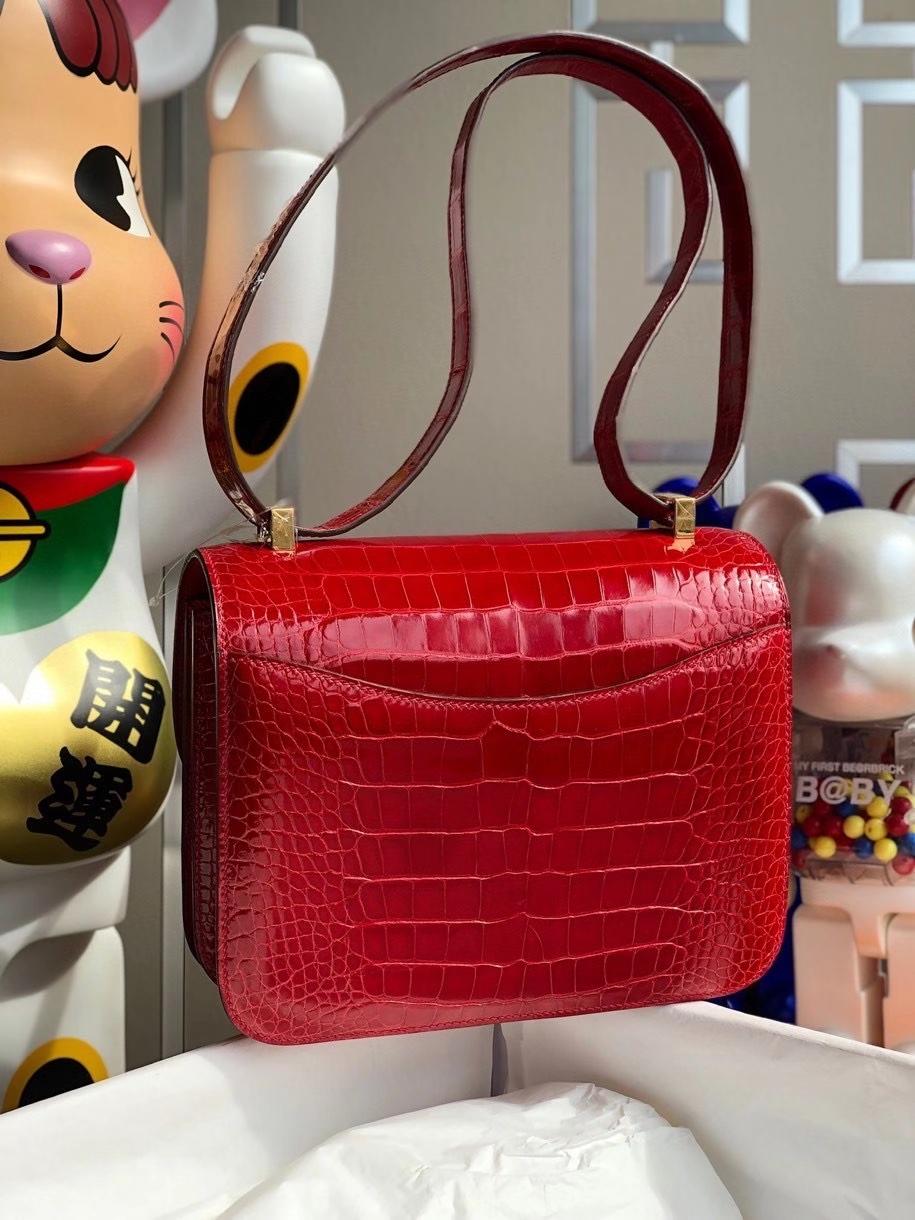 Hermès（爱马仕）Constance 24cm Alligator shiny 亮面鳄鱼 中国红 金扣 顶级手缝 品相完美 现货