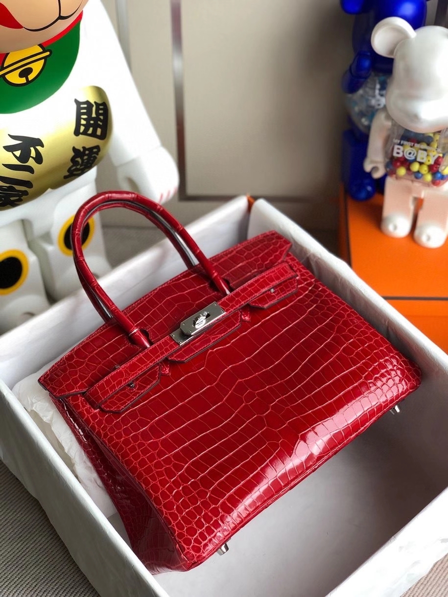 Hermès(爱马仕)Birkin 30cm Porosus shiny 亮面澳洲湾鳄 ck95 法拉利红 Braise 银扣 顶级手缝 现货-拉尔森鳄鱼皮具定制 - 爱马仕包包官网 Hermès(爱马仕)Birkin 30cm Porosus shiny 亮面澳洲湾鳄 ck95 法拉利红 Braise 银扣 顶级手缝 现货