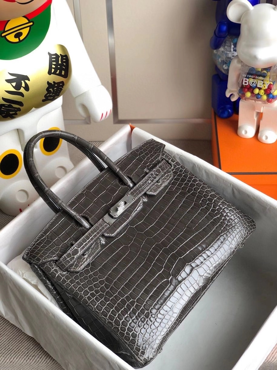 Hermès(爱马仕)Birkin 30cm Porosus shiny 亮面澳洲湾鳄ck88 石墨灰 graphite 金扣 银扣 顶级手缝-拉尔森鳄鱼皮具定制 - 爱马仕包包官网 Hermès(爱马仕)Birkin 30cm Porosus shiny 亮面澳洲湾鳄ck88 石墨灰 graphite 金扣 银扣 顶级手缝