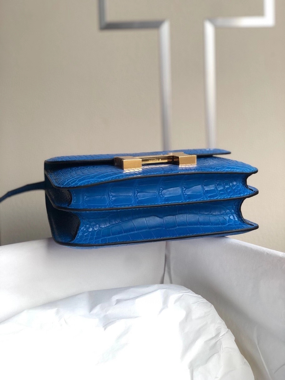 Hermès（爱马仕）Constance 18cm Alligtaor matt 雾面鳄鱼 7Ｑ希腊蓝 金扣 顶级手缝