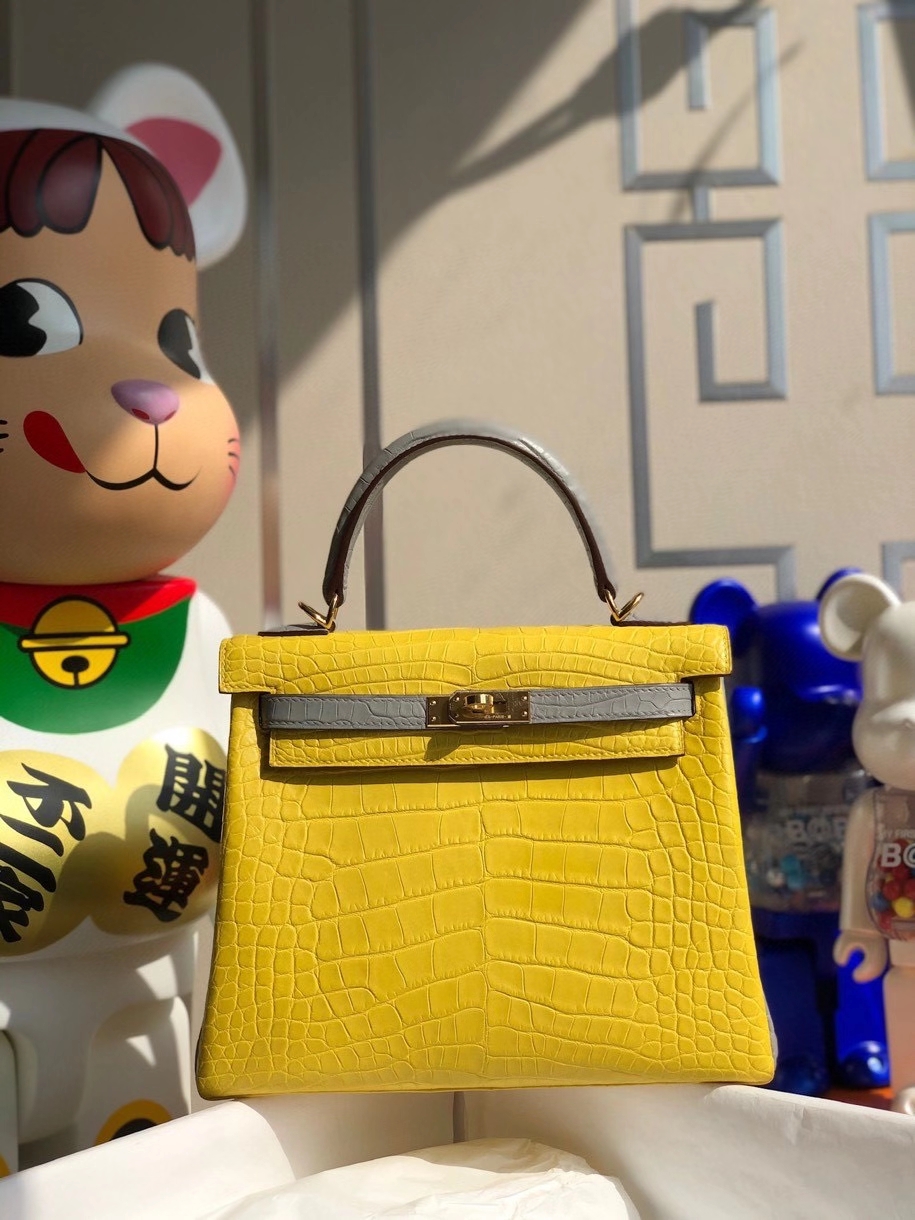 Hermès（爱马仕）Kelly 25cm Alligator matt 雾面鳄鱼 M9 金盏花黄拼4Z海鸥灰 金扣 马蹄印 顶级手缝 现货
