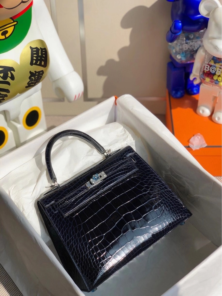 Hermès(爱马仕)Kelly 25cm Alligator shiny 亮面鳄鱼 宝石蓝 银扣 顶级手缝 现货-拉尔森鳄鱼皮具定制 - 爱马仕包包官网 Hermès(爱马仕)Kelly 25cm Alligator shiny 亮面鳄鱼 宝石蓝 银扣 顶级手缝 现货