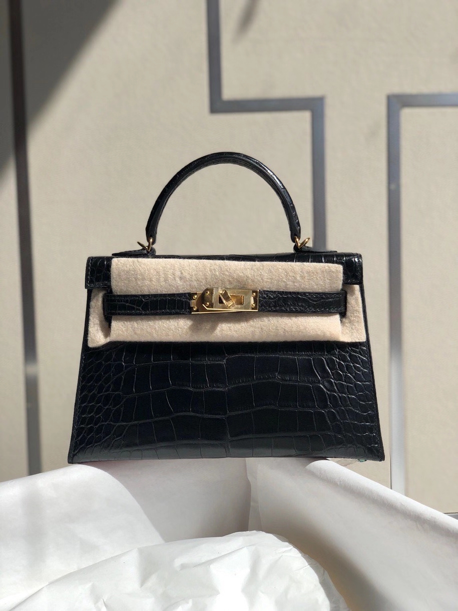 Hermès（爱马仕）Mini kelly ll alligator matt 雾面鳄鱼 ck89 黑色 Noir 金扣 顶级手缝 小可爱 现货