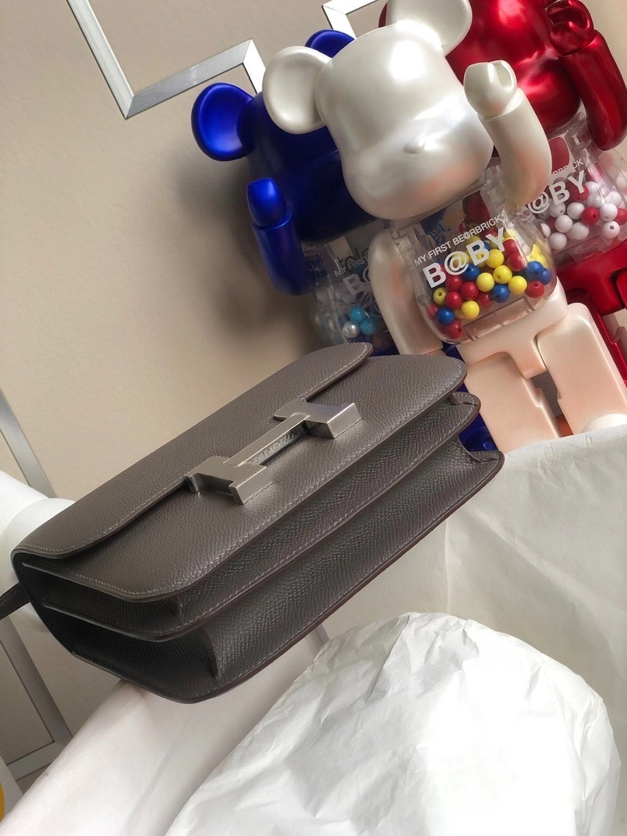 Hermès（爱马仕）Constance 18cm Epsom 原厂掌纹皮 8F 锡器灰 etain 银扣 顶级手缝   定制