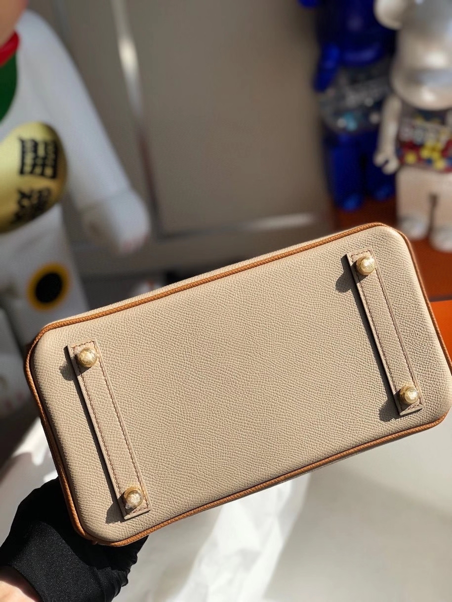 Hermès(爱马仕)Birkin 25cm Epsom 原厂掌纹皮 S2 风衣灰拼 ck37 金棕色 金扣 马蹄印 顶级手缝-拉尔森鳄鱼皮具定制 - 爱马仕包包官网 Hermès(爱马仕)Birkin 25cm Epsom 原厂掌纹皮 S2 风衣灰拼 ck37 金棕色 金扣 马蹄印 顶级手缝