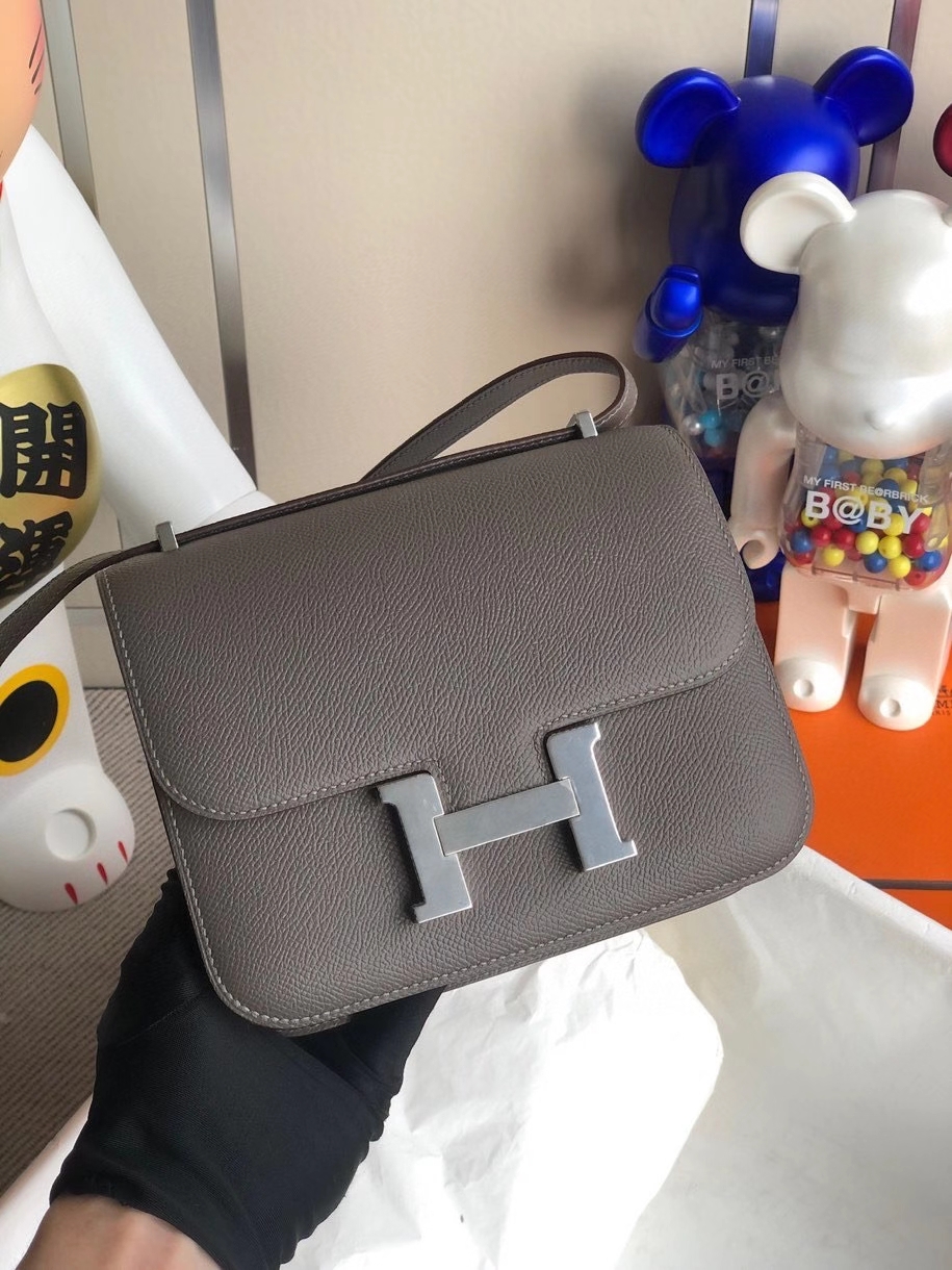 Hermès（爱马仕）Constance 18cm Epsom 原厂掌纹皮 8F 锡器灰 etain 银扣 顶级手缝   定制