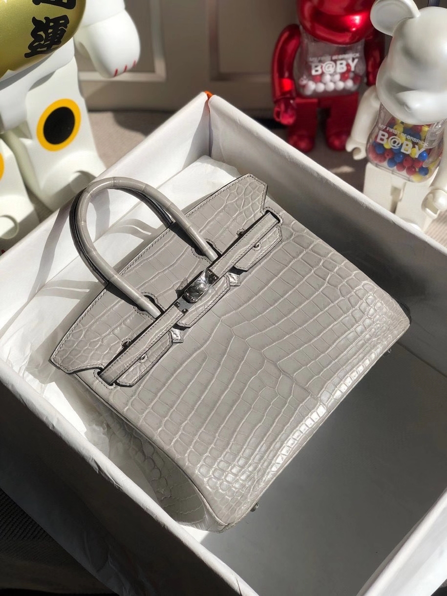 Hermès（爱马仕）Birkin 25cm Crocodile matt 雾面鳄鱼 ck80 珍珠灰 银扣 顶级手缝 品相完美 现货
