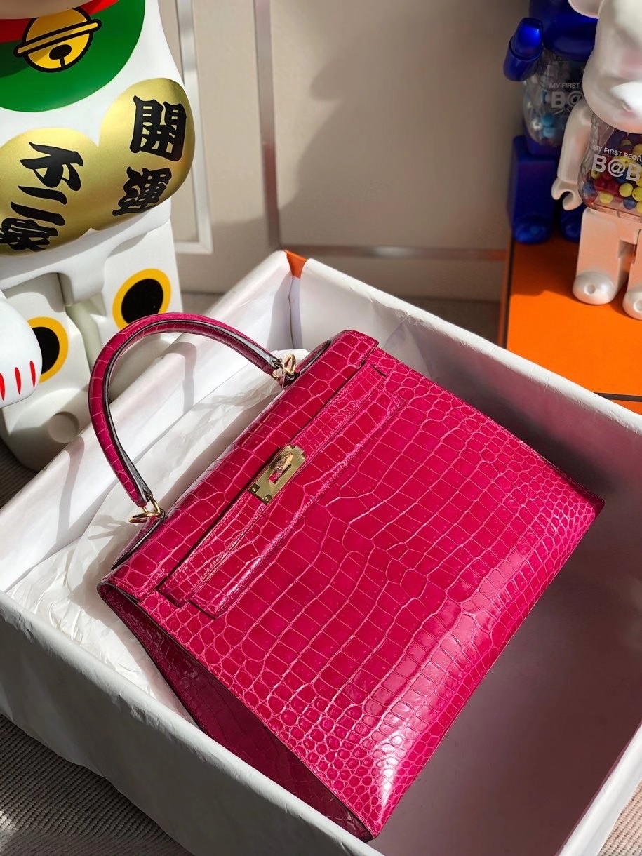 Hermès（爱马仕）Kelly 28cm porosus shiny 亮面澳洲湾鳄 桃红 金扣 顶级手缝 现货