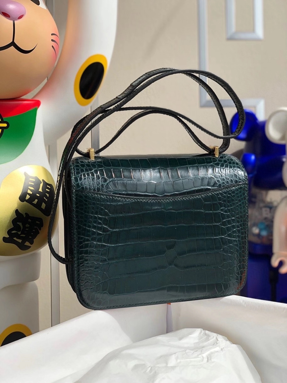 Hermès（爱马仕）Constance 18cm Alligator shiny 亮面鳄鱼 1p鸭子蓝 金扣 顶级手缝 现货