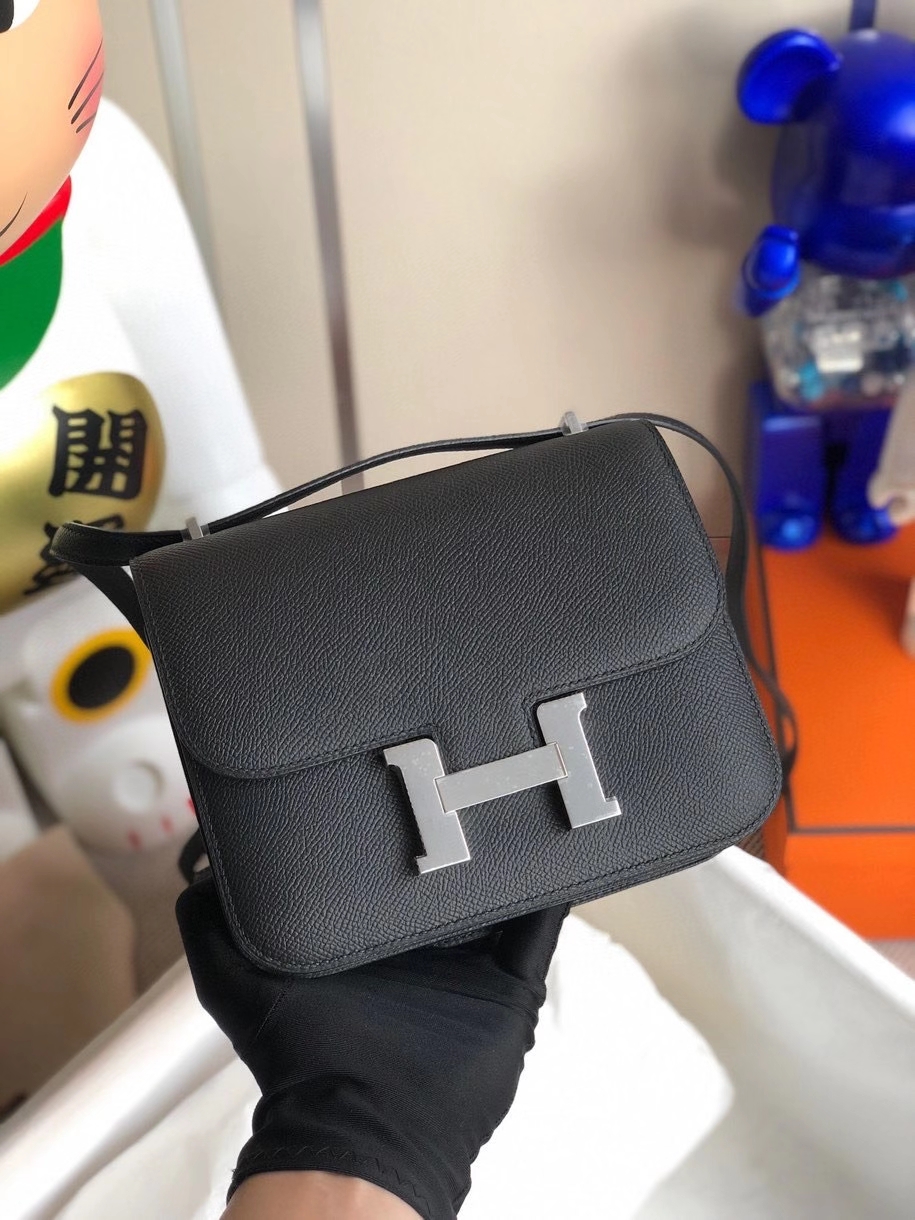 Hermès（爱马仕）Constance 18cm Epsom 原厂掌纹皮  ck89 黑色 Noir 银扣 顶级手缝