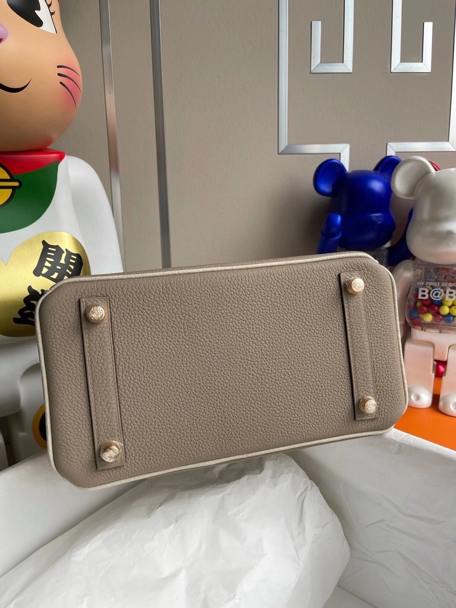 Hermès（爱马仕）Birkin 25cm 原厂小牛皮 togo ck81 斑鸠灰拼ck10 奶昔白 金扣 马蹄印 顶级手缝