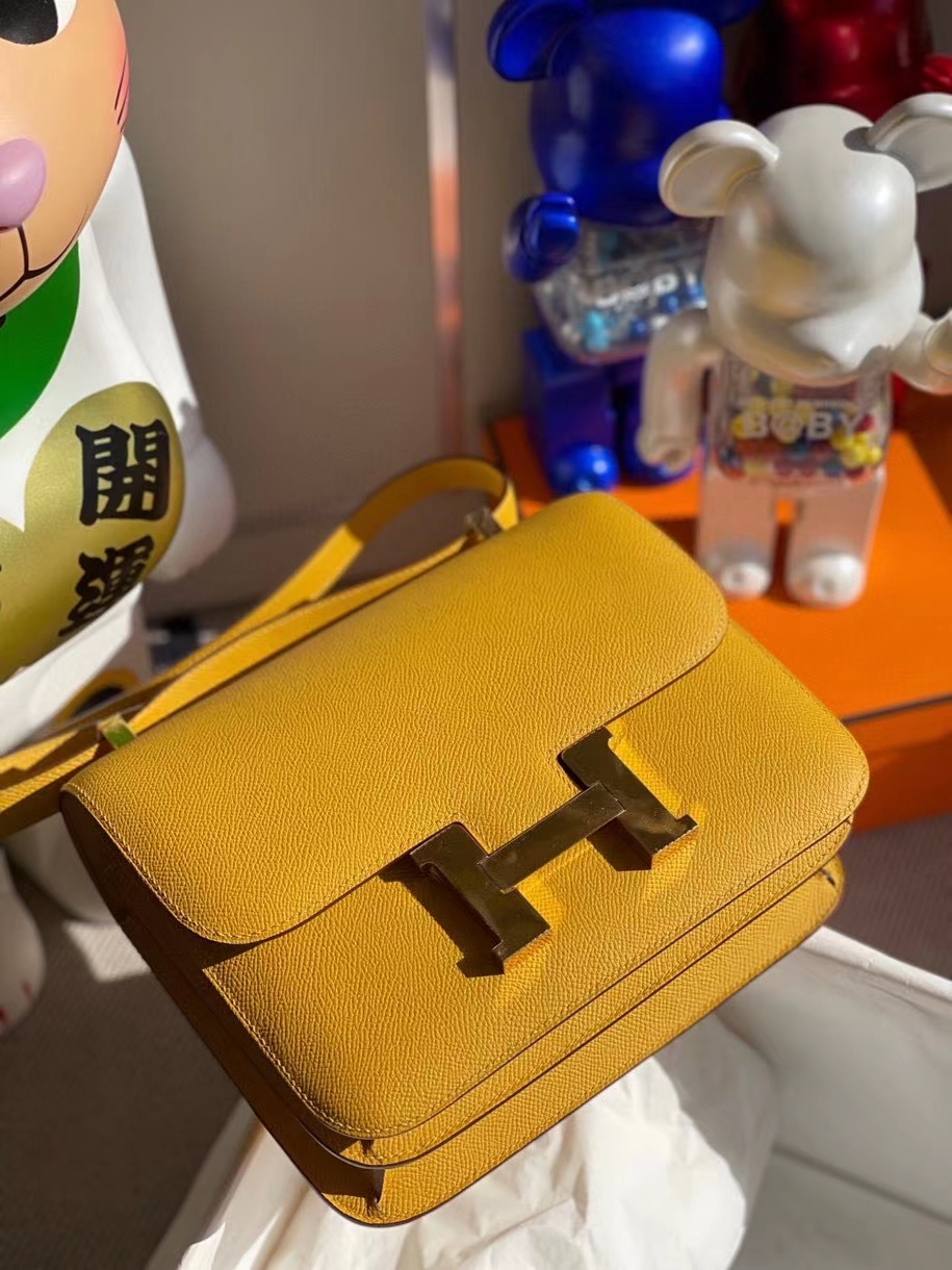 Hermès（爱马仕）Constance 24cm Epsom 原厂掌纹皮 9Ｄ琥珀黄 Amber 金扣
