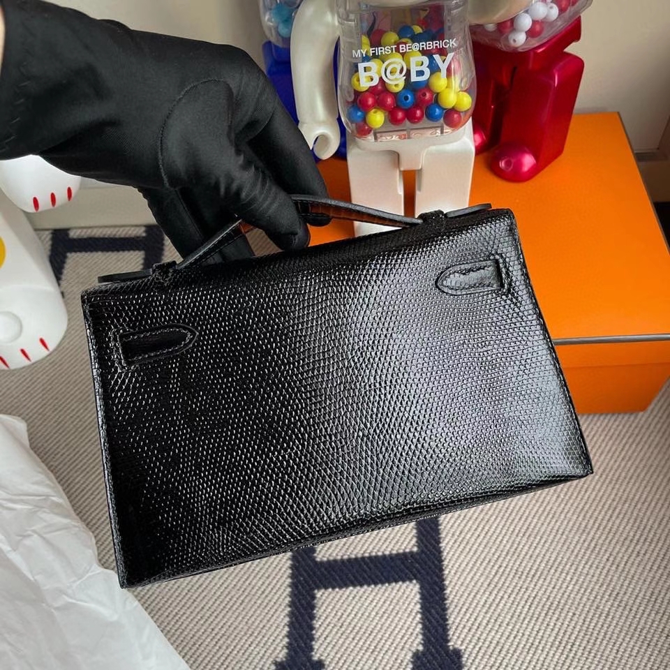 Hermès（爱马仕）Mini kelly pochette 22cm Lizard 进口亮面蜥蜴 ck89 黑色 Noir 银扣 晚宴包