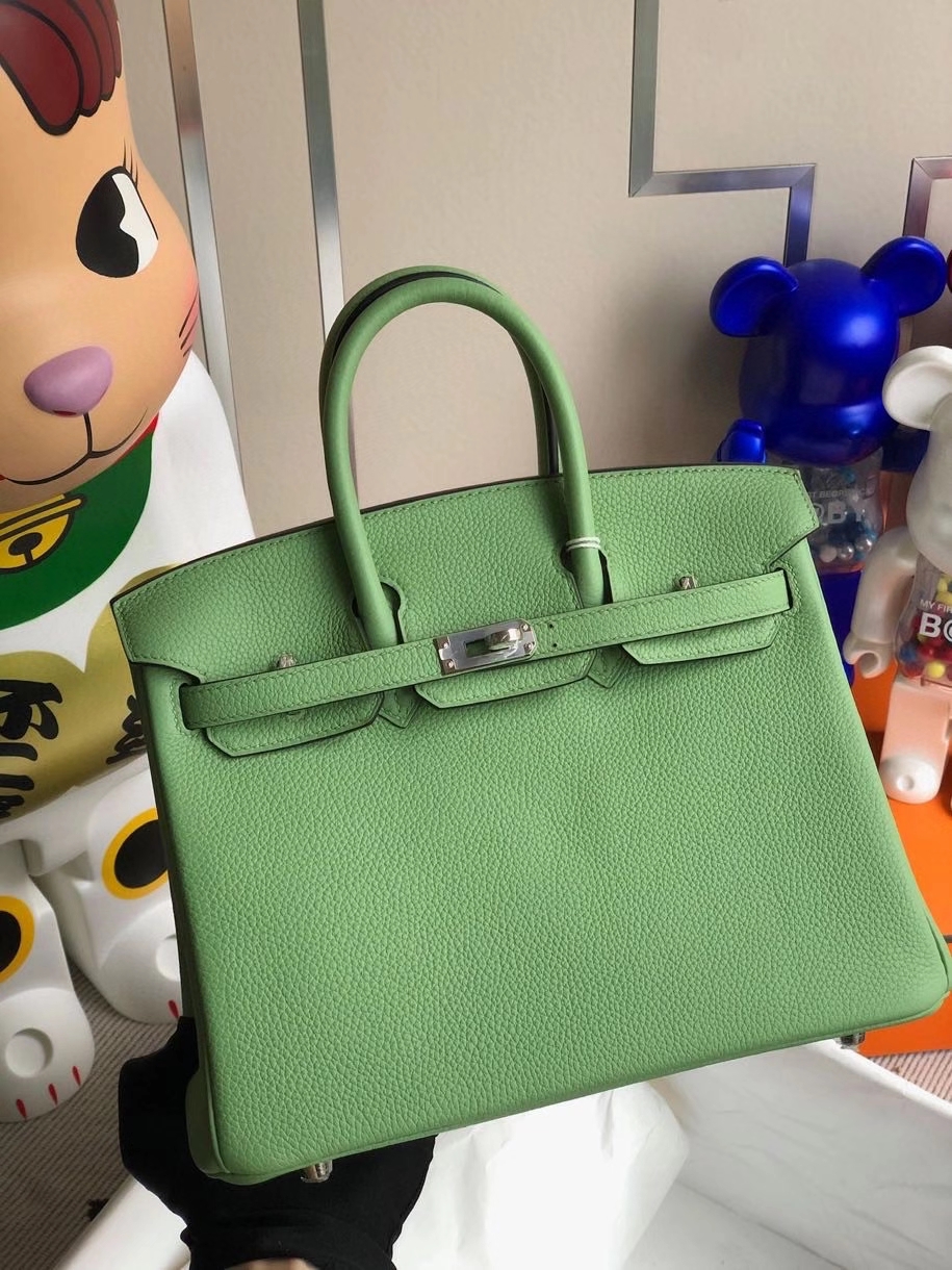 Hermès（爱马仕）Birkin 25cm 原厂小牛皮 togo 牛油果绿 银扣 顶级手缝 现货