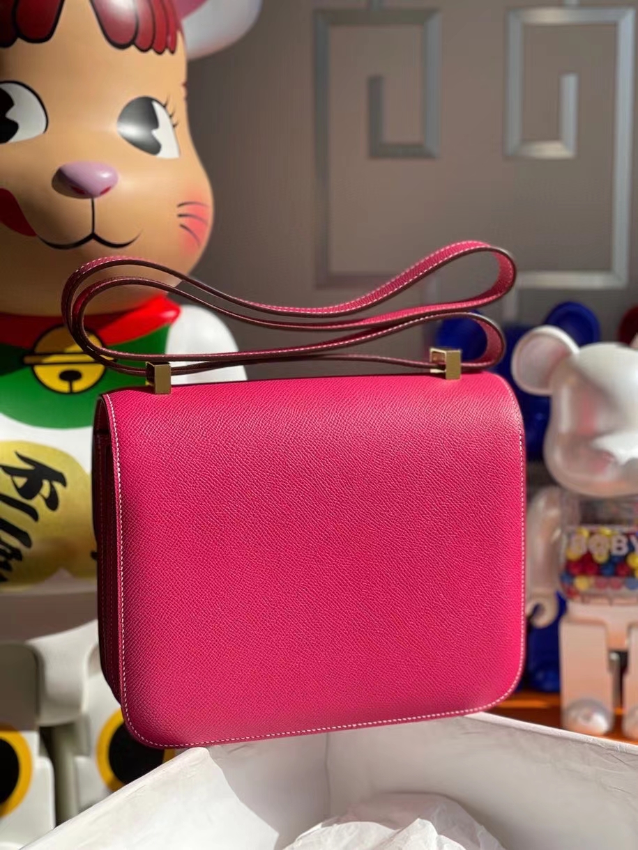 Hermès（爱马仕）Constance 24cm Epsom 原厂掌纹皮 E5 糖果粉 金扣