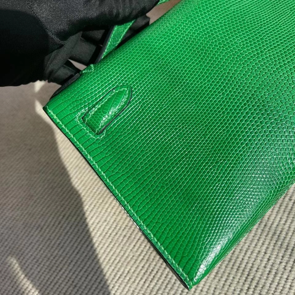Hermès（爱马仕）Mini kelly pochette 22cm Lizard 进口亮面蜥蜴 1k 竹子绿 Bamboo 拉丝金扣 晚宴包