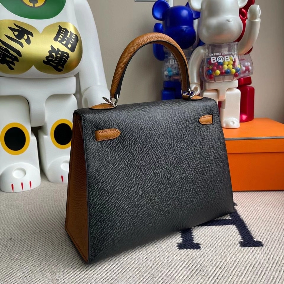 Hermès(爱马仕)kelly 25cm Epsom 原厂掌纹皮 ck89 黑色拼 1H 太妃色 银扣 马蹄印 顶级手缝 现货-拉尔森鳄鱼皮具定制 - 爱马仕包包官网 Hermès(爱马仕)kelly 25cm Epsom 原厂掌纹皮 ck89 黑色拼 1H 太妃色 银扣 马蹄印 顶级手缝 现货
