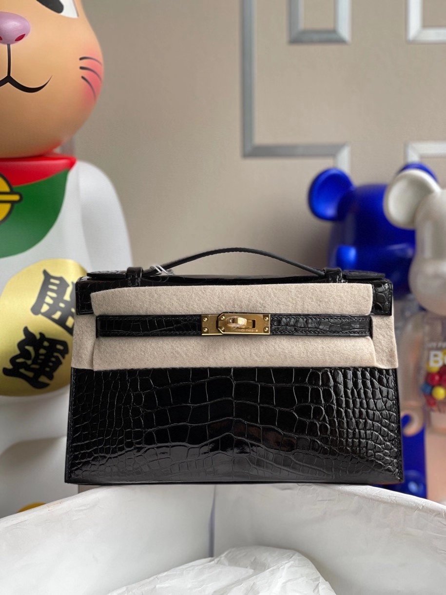Hermès（爱马仕）Mini kelly pochette 22cm Alligator shiny 亮面鳄鱼 ck89 黑色 Noir 金扣 顶级手缝 现货