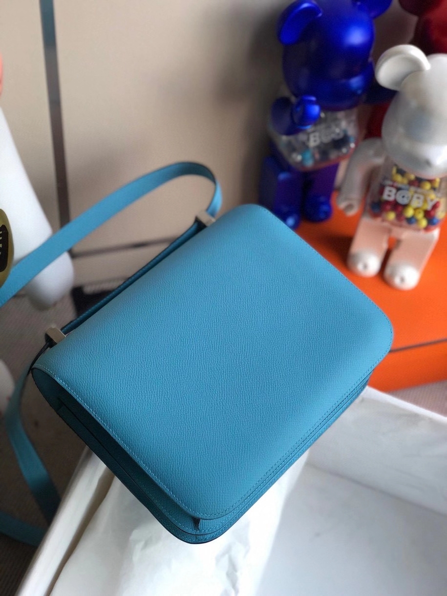 Hermès（爱马仕）Constance 24cm Epsom 原厂掌纹皮 北方蓝拼红色 珐琅扣