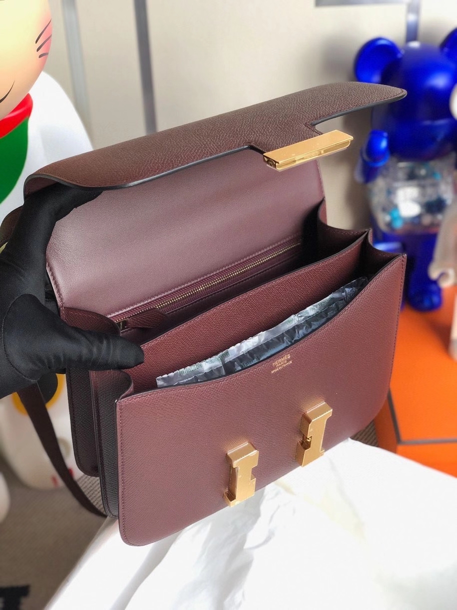 Hermès(爱马仕)Constance 18cm Epsom 原厂掌纹皮 ck55爱马仕红 金扣 顶级手缝 定制-拉尔森鳄鱼皮具定制 - 爱马仕包包官网 Hermès(爱马仕)Constance 18cm Epsom 原厂掌纹皮 ck55爱马仕红 金扣 顶级手缝 定制