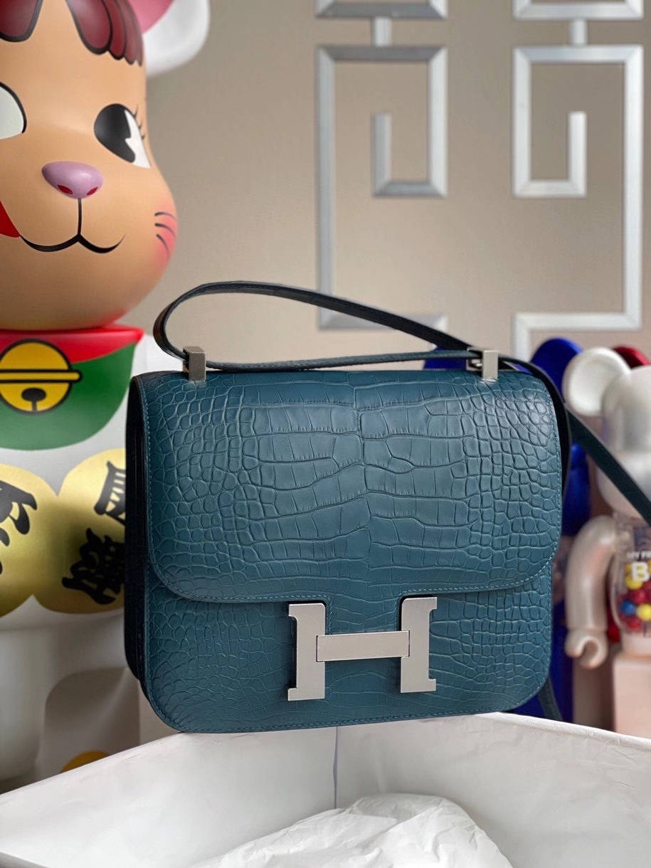 Hermès（爱马仕）Constance 24cm Alligator matt 雾面鳄鱼 鸭子蓝  银扣 顶级手缝 定制