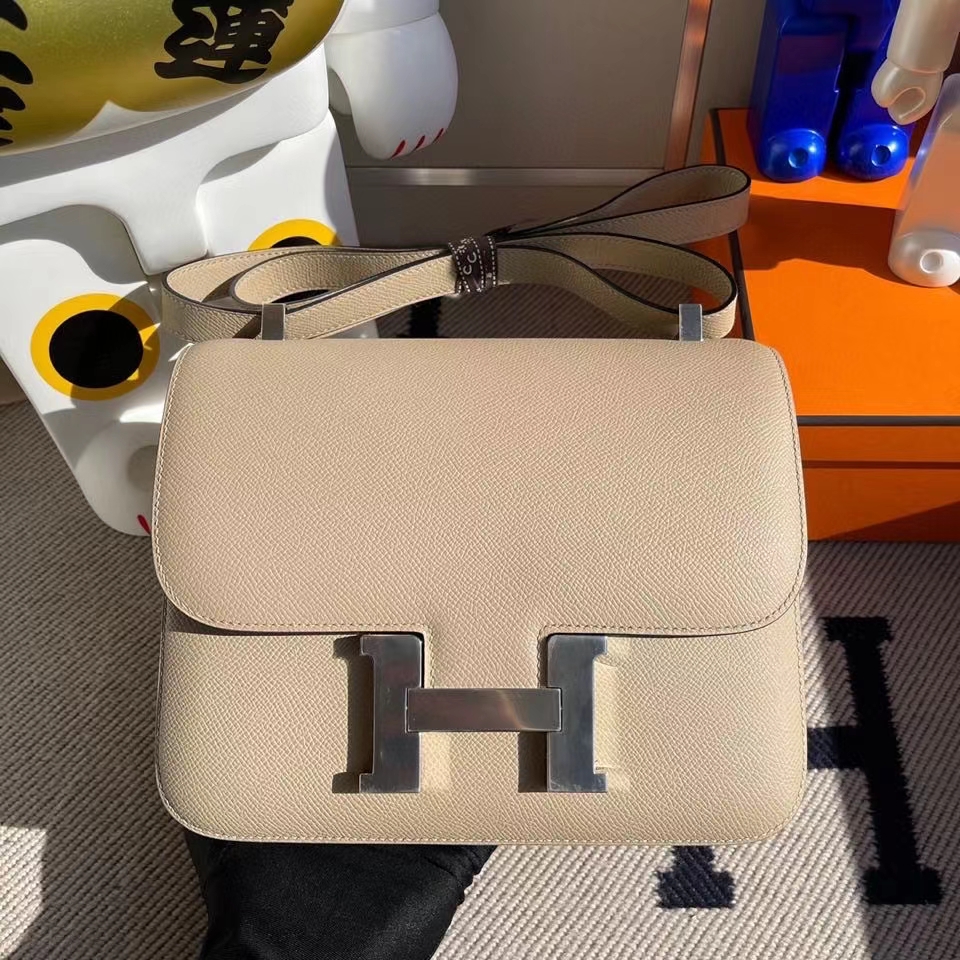 Hermès（爱马仕）Constance 24cm Epsom 原厂掌纹皮  风衣灰 trench 银扣