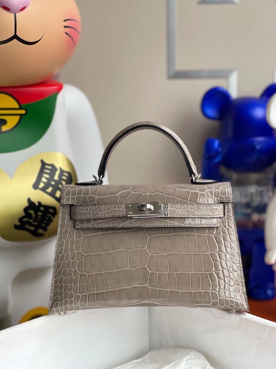 Hermès（爱马仕）Minikelly ll Alligator shiny 亮面鳄鱼 ck81 斑鸠灰 银扣 顶级手缝 现货