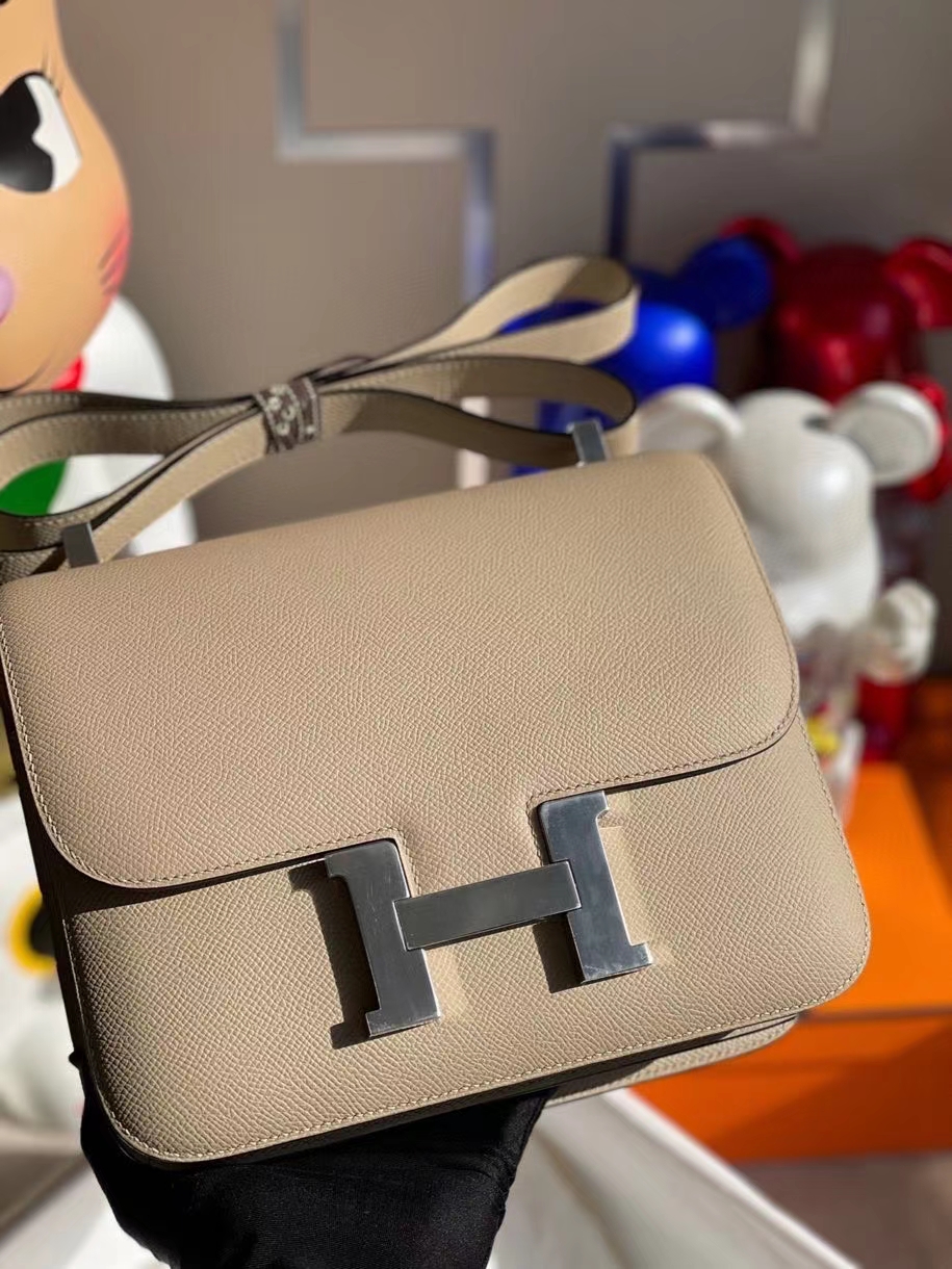 Hermès（爱马仕）Constance 24cm Epsom 原厂掌纹皮  风衣灰 trench 银扣