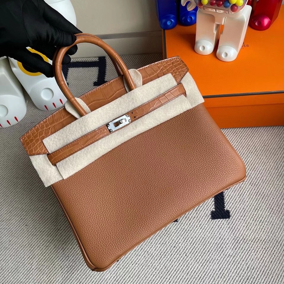 Hermès(爱马仕)Touch系列 Birkin 25cm ck37金棕色 gold 拼雾面方块鳄鱼棕色 银扣 顶级手缝 定制-拉尔森鳄鱼皮具定制 - 爱马仕包包官网 Hermès(爱马仕)Touch系列 Birkin 25cm ck37金棕色 gold 拼雾面方块鳄鱼棕色 银扣 顶级手缝 定制