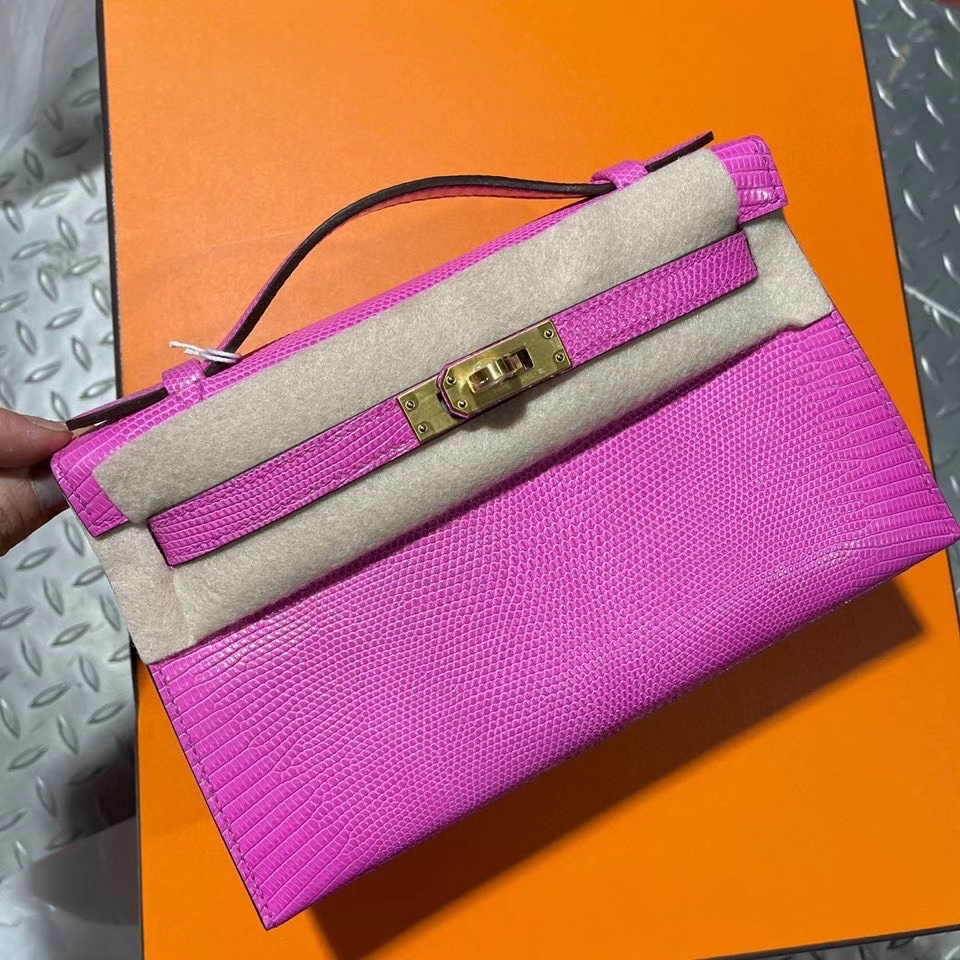 Hermès（爱马仕）mini kelly pochette 22cm  Lizard 进口亮面蜥蜴 i9玉兰粉 拉丝金扣 顶级手缝 定制