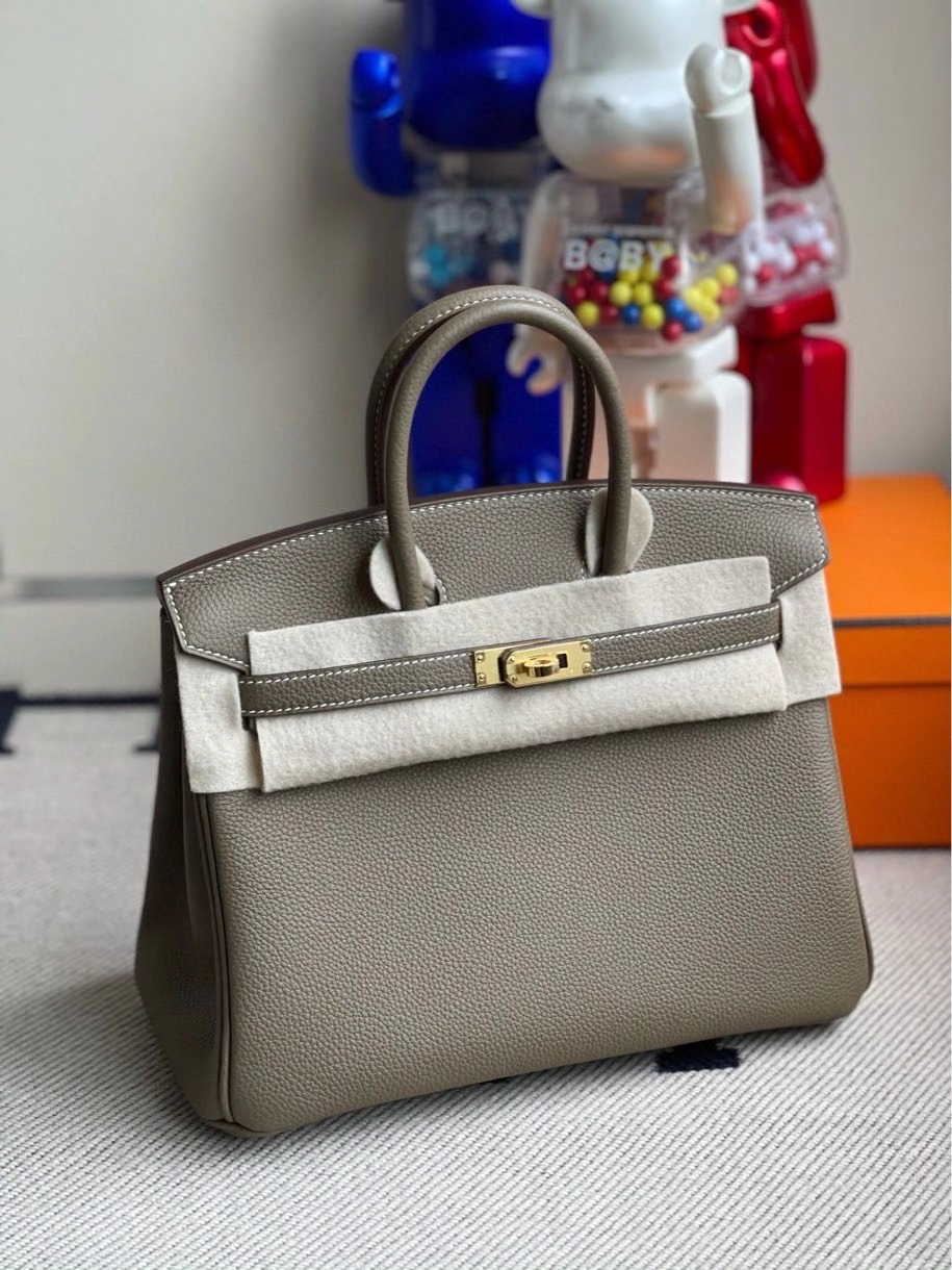 Hermès(爱马仕)Birkin 25cm 原厂小牛皮 togo ck18 大象灰 Etoupe 金扣 顶级手缝 现货-拉尔森鳄鱼皮具定制 - 爱马仕包包官网 Hermès(爱马仕)Birkin 25cm 原厂小牛皮 togo ck18 大象灰 Etoupe 金扣 顶级手缝 现货