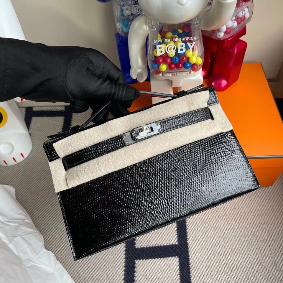 Hermès（爱马仕）Mini kelly pochette 22cm Lizard 进口亮面蜥蜴 ck89 黑色 Noir 银扣 晚宴包