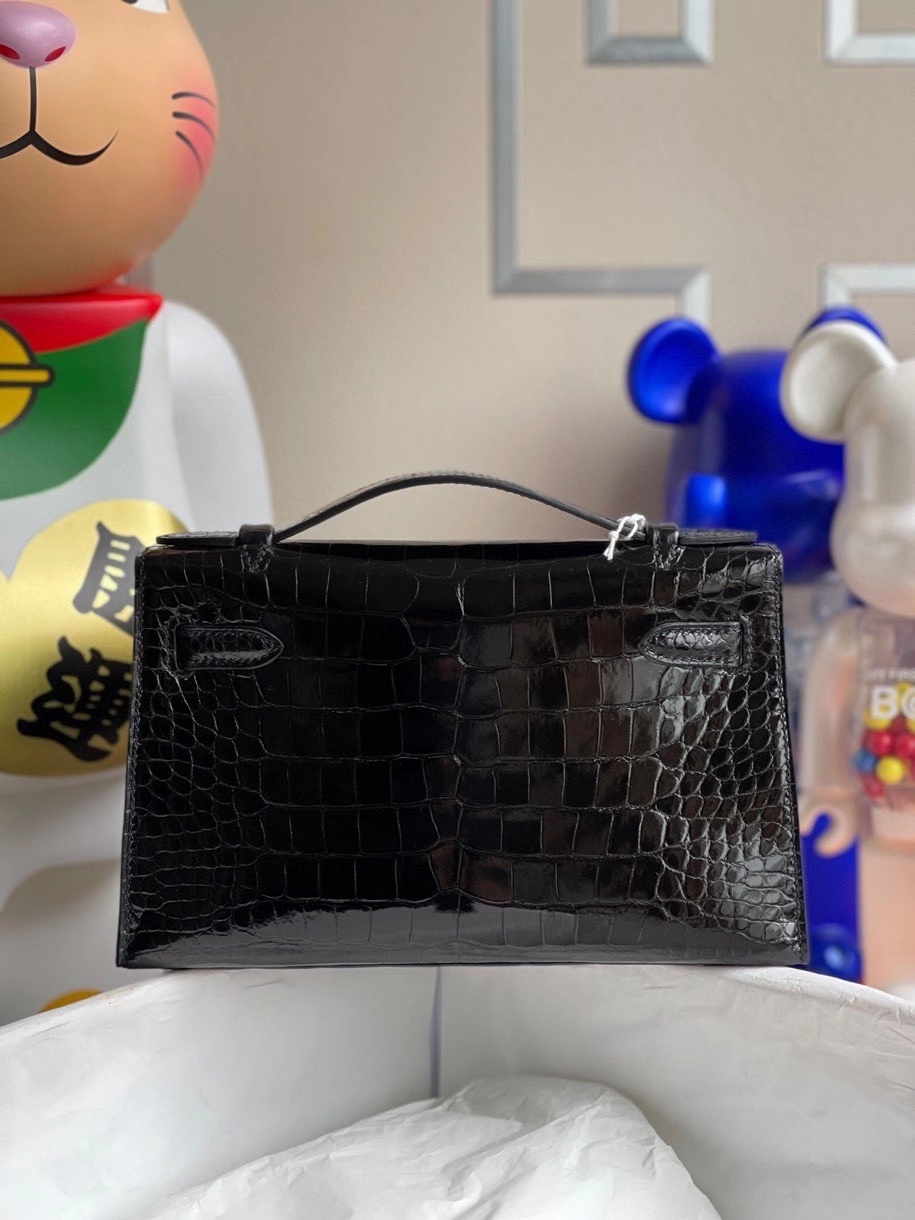 Hermès（爱马仕）Mini kelly pochette 22cm Alligator shiny 亮面鳄鱼 ck89 黑色 Noir 金扣 顶级手缝 现货