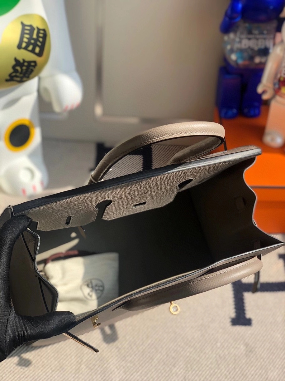 Hermès(爱马仕)Birkin 35cm Epsom 原厂掌纹皮 外缝 ck18 大象灰 Etoupe 金扣 顶级手缝 定制-拉尔森鳄鱼皮具定制 - 爱马仕包包官网 Hermès(爱马仕)Birkin 35cm Epsom 原厂掌纹皮 外缝 ck18 大象灰 Etoupe 金扣 顶级手缝 定制