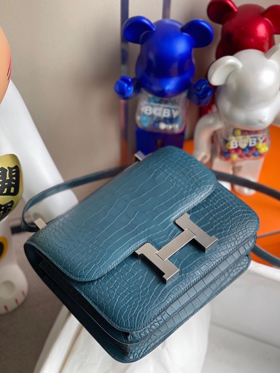 Hermès（爱马仕）Constance 24cm Alligator matt 雾面鳄鱼 鸭子蓝  银扣 顶级手缝 定制