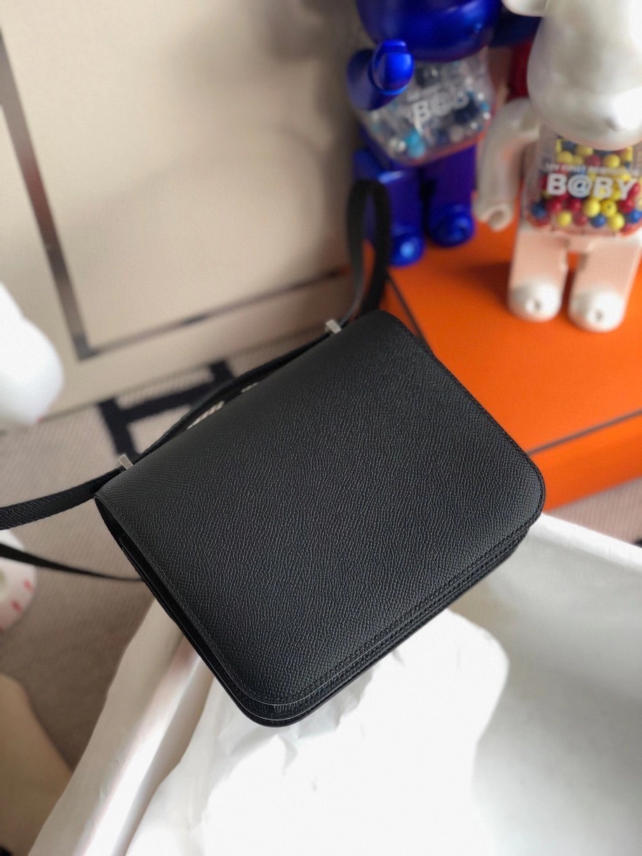 Hermès（爱马仕）Constance 18cm Epsom 原厂掌纹皮  ck89 黑色 Noir 银扣 顶级手缝